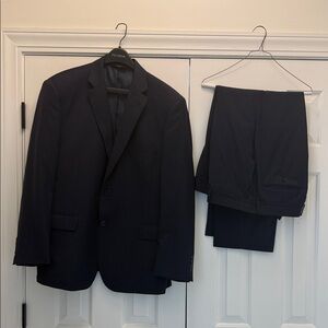 JOS. A. BANK Signature Gold Tailored Fit Navy Suit 46R/40W